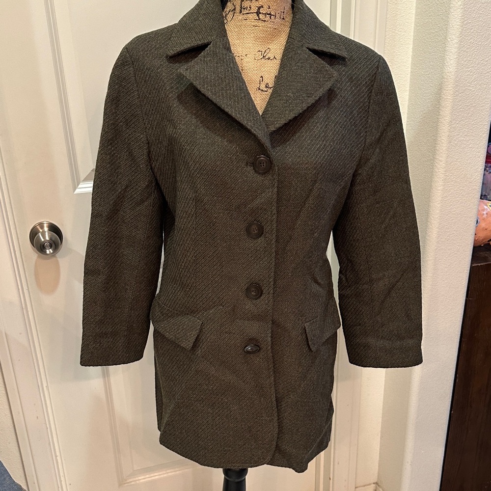 Zara Woma Size 10 Women's olive Green Coat